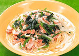 鮭とほうれん草のクリームスープスパゲッティ