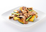 牛肉と秋野菜のスパイシーソース炒め
