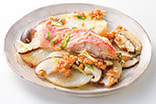 金目鯛の蒸し焼き・ナッツ味噌だれ
