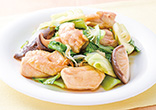 鶏肉とチンゲン菜のオイスターソース炒め